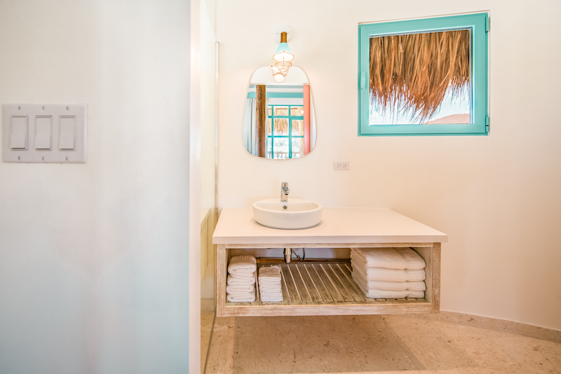 05. Palapa Lodge – ( SMALL ) – bathroom